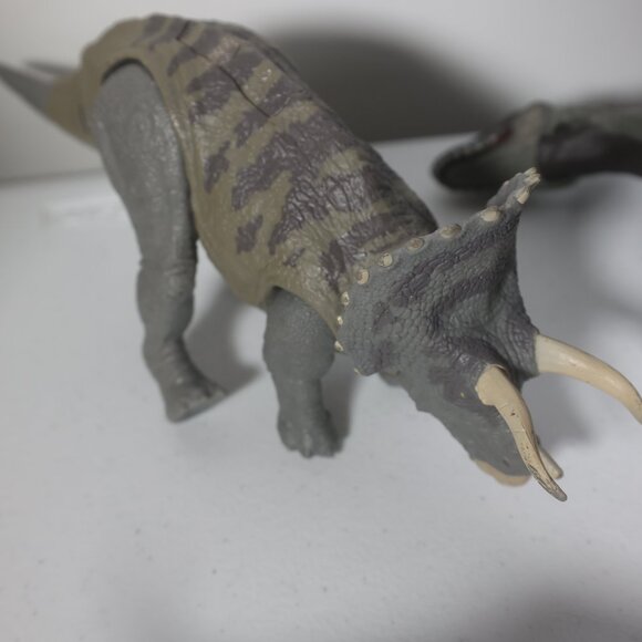 Lot of 4 Jurassic World Dinos: T-Rex, Triceratops Sound Strike, Dryptosaurus, St - Picture 4 of 9